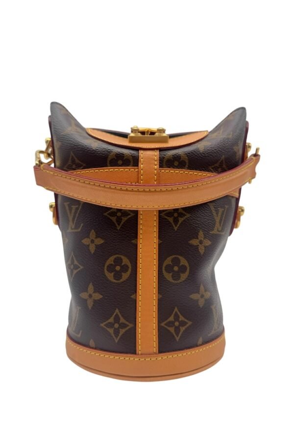 LOUIS VUITTON - DUFFLE BUCKET - Image 18